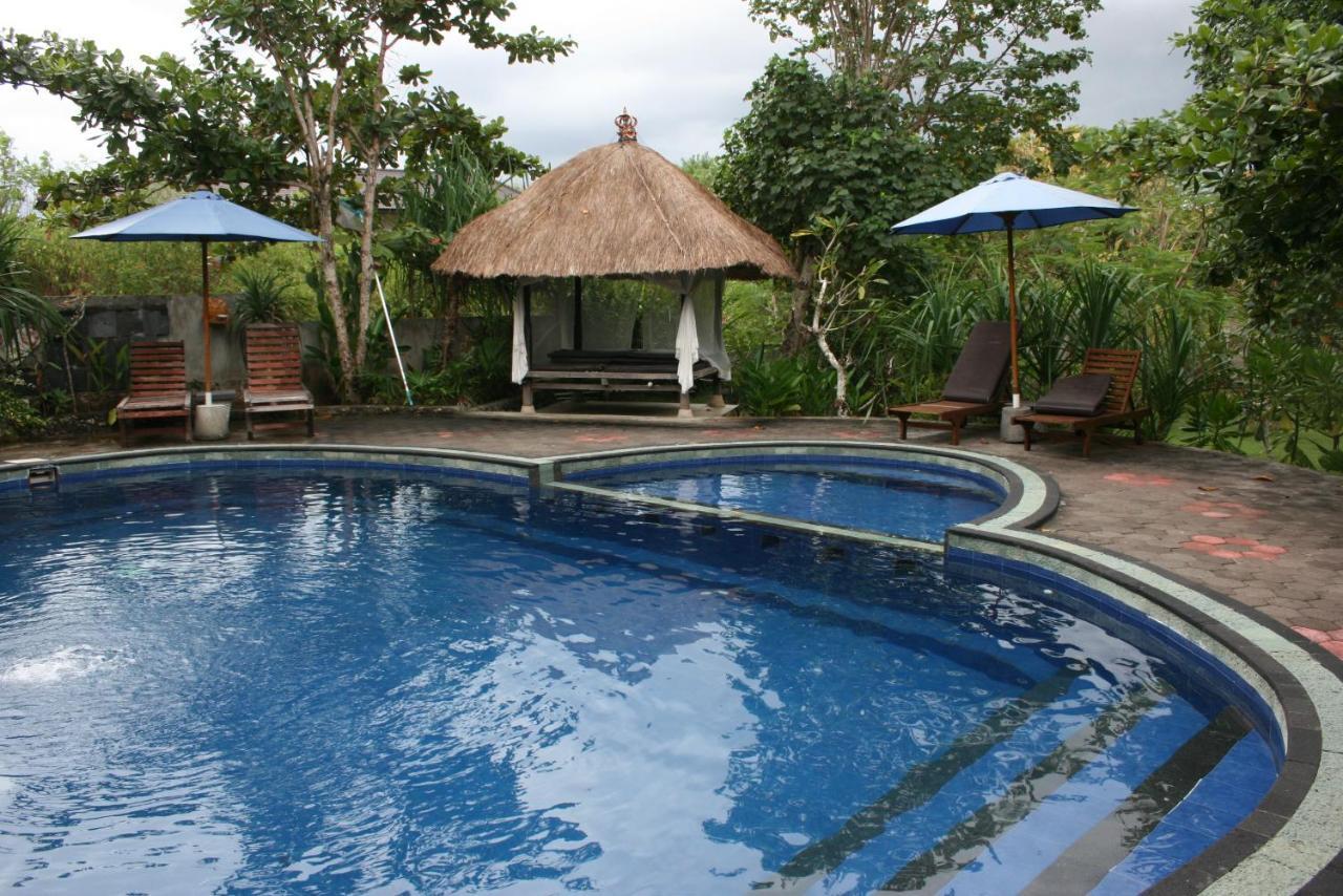 हॉलिडे पार्क Sunset Lembongan 4*